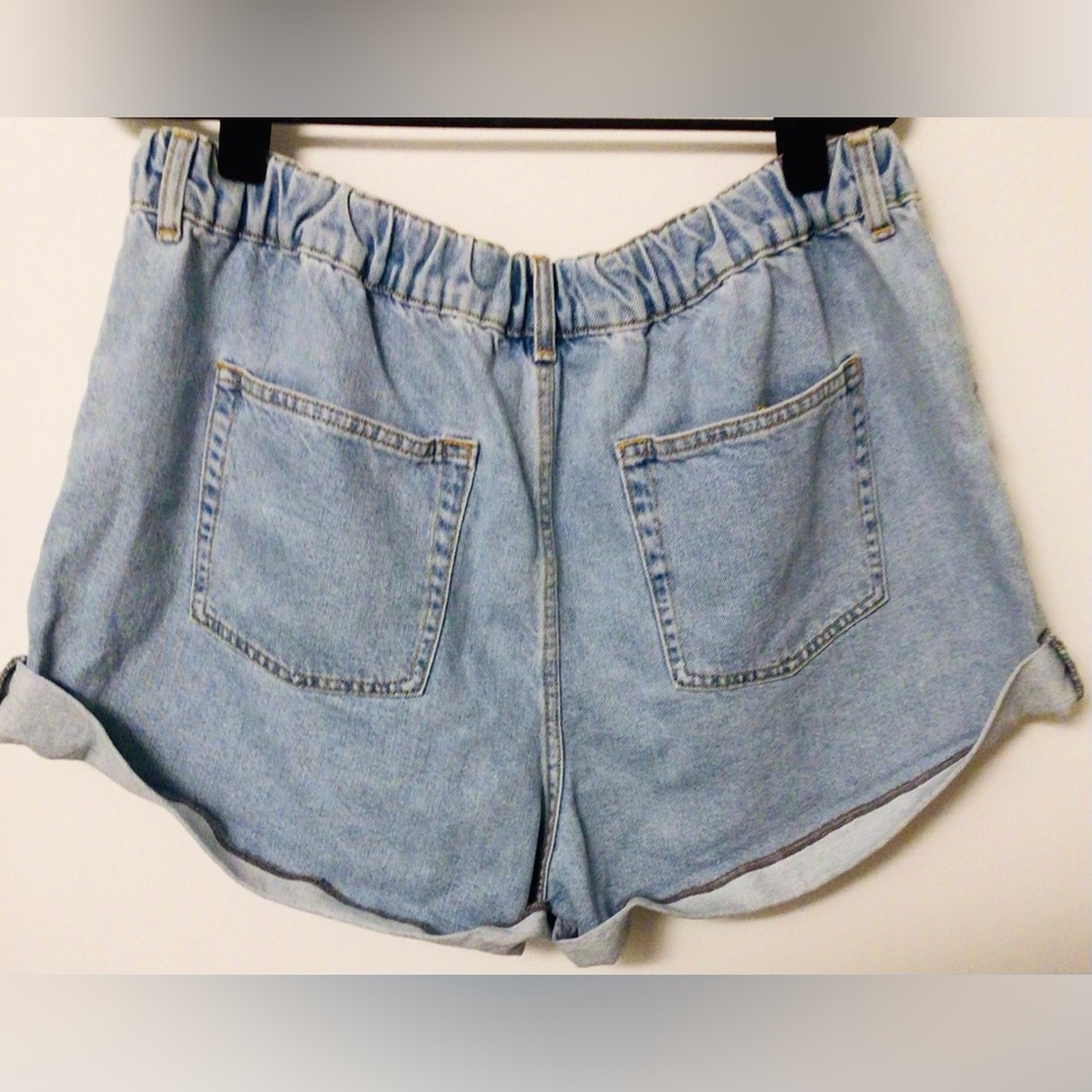 NWT Light Blue Denim Shorts size XL - Picture 4 of 6
